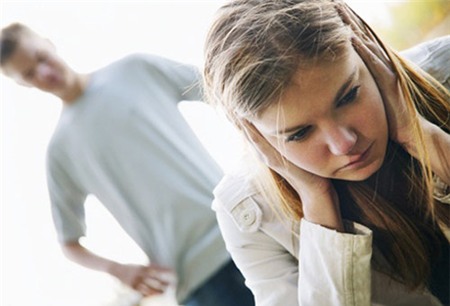 Mẹ chồng xem bói, bắt chồng bỏ tôi - 1