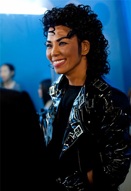 Đại Nghĩa hát tiếng anh dở vẫn ẵm 100 triệu - 2