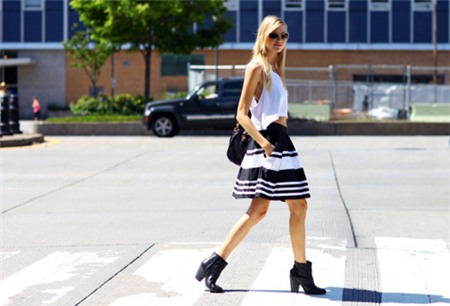 Mặc đen - trắng