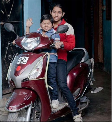 Thầy giáo lùn nhất thế giới, Phi thường - kỳ quặc, thay giao lun nhat, thay giao, chuyen la, ky luc, ky luc the gioi, tin tuc