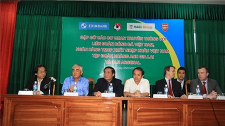 Chính thức: Eximbank & HAGL đưa Arsenal tới Việt Nam