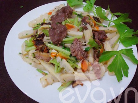 Măng tươi xào thịt bò ngon cuối tuần - 9