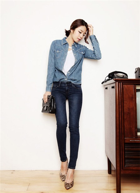 Muôn kiểu đẹp với sơ mi denim - 1