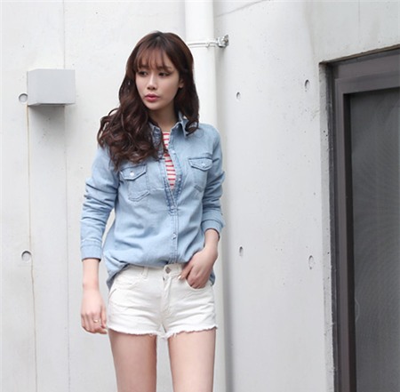 Muôn kiểu đẹp với sơ mi denim - 6