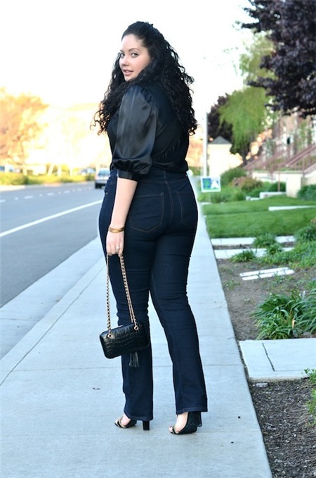 Bí quyết chọn quần jeans che khuyết điểm, tôn dáng người 9