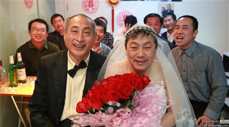 3 đám cưới đồng tính gây "náo loạn" Trung Quốc 1