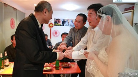 3 đám cưới đồng tính gây