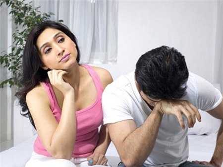 Vợ hằm hè vì chồng 