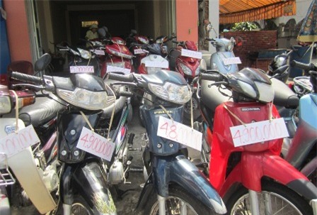 Với Thông tư này, những xe máy cũ qua nhiều đời chủ sẽ được giải quyết cho sang tên xe