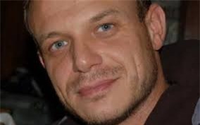 Thierry Costa đã tự sát do áp lực của dư luận.