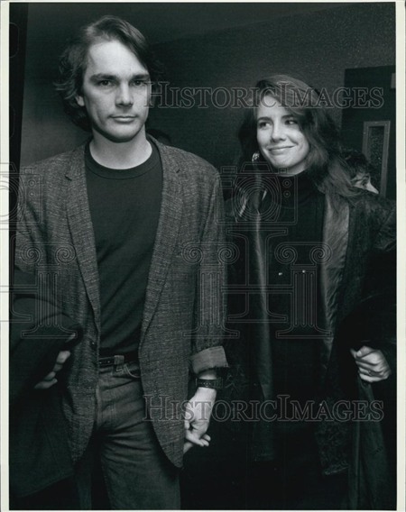 Bật mí đời tư diễn viên 'Ngôi nhà nhỏ trên thảo nguyên'