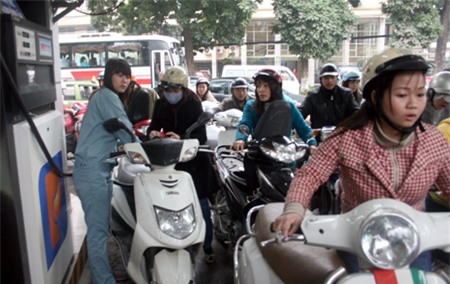 Cùng với việc giải tỏa, Hà Nội cũng sẽ xây thêm nhiều cửa hàng xăng dầu mới