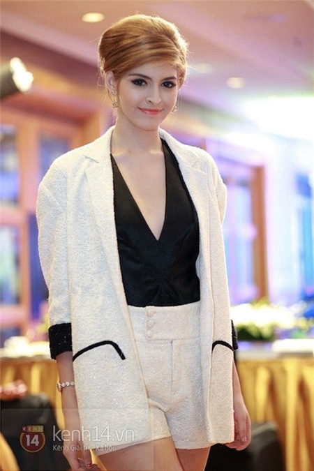 Những sao tiếp tục màn 