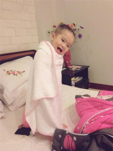 Ngắm bà xã và con trai đáng yêu của Lý Hải - 6