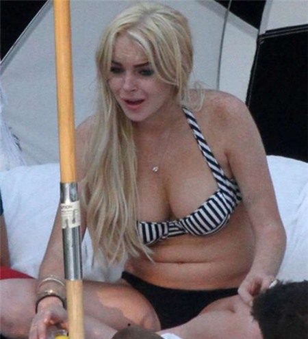 Tránh lỗi bikini phản cảm như Sao - 12