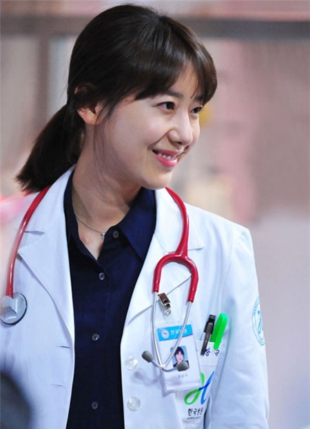 4 nữ bác sĩ xinh đẹp của màn ảnh Hàn, Phim, nu bac si tren man anh, phim han, ngoi sao, bao ngoi sao, dien vien, phim, phim hay, phim hay nhat, phim moi, xem phim