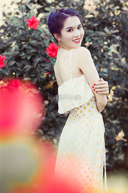 Ngọc Trinh - tín đồ cuồng nhiệt của chấm bi - 12