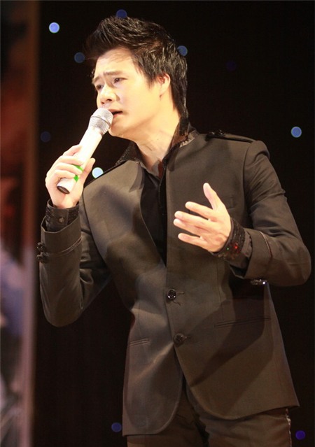 Những ngôi sao “xưng vương” nhạc Việt, Ca nhạc - MTV, Ong hoang nhac viet, dam vinh hung, ong hoang nhac tru tinh, quang dung, ong hoang nhac sen, ngoc son, ca si, am nhac, ca nhac