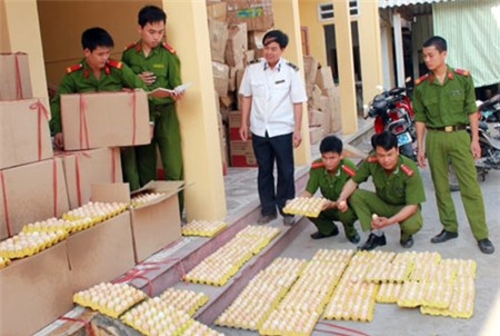 thịt lợn thiu, sơn móng tay dạ quang, ung thư, cân điêu
