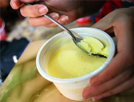 20 món ngon đường phố giá dưới 10.000 đồng tại Hà Nội 17