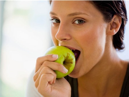 10 thực phẩm giúp giảm cholesterol trong máu 1