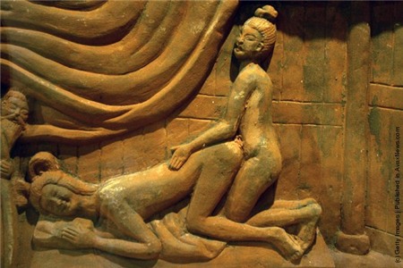 Đỏ mặt với những bảo tàng tình dục