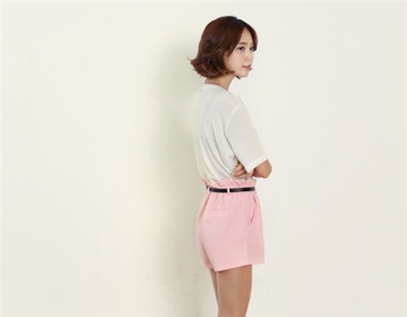 Shorts vải - Lựa chọn hoàn hảo cho các chị em công sở thích khoe chân 3