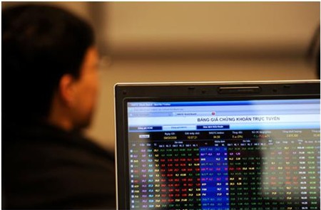 16 mã bị hủy niêm yết trong 4 tháng đầu năm, chỉ thấp hơn tổng số lượng cổ phiếu rời sàn cả năm 2012 là 2 mã. Ảnh: Hoàng Hà