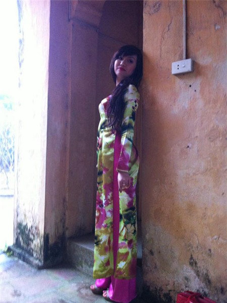 Bạn gái Hiệp gà đi làm y tá - 1