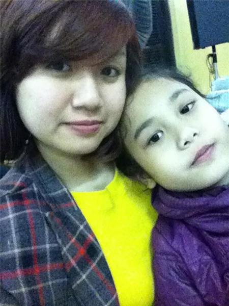 Bạn gái Hiệp gà đi làm y tá - 4