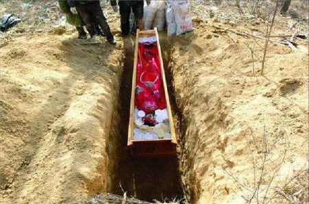 Âm hôn: tục cưới người chết rùng rợn ở Trung Quốc 8