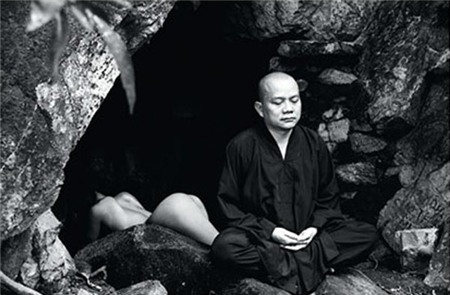 Thái Nhã Vân: Từ Sexy Đến 'Nude Vì Thiền' | Tin Tức Online