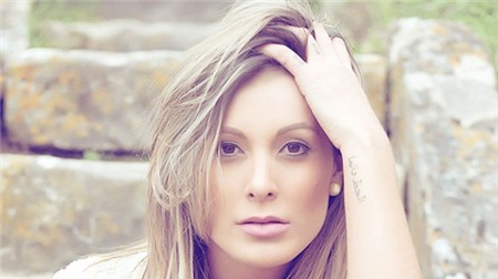 Andressa Urach: Già mồm không xong, liền nước mắt cá sấu