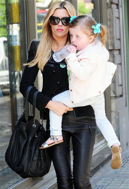 Con gái của Crouch và cô vợ người mẫu Abbey vừa đón sinh nhật lần thứ 2 hồi tháng 3 vừa qua.