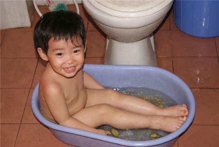 Những khác biệt thú vị giữa trẻ con ngày ấy và bây giờ 12