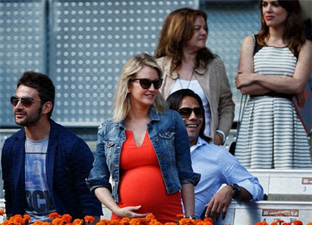 Hôm qua, vợ chồng Falcao rủ nhau tới cổ vũ trận tứ kết Madrid Open giữa hai tay vợt chủ nhà Tây Ban Nha là Rafael Nadal và David Ferrer.