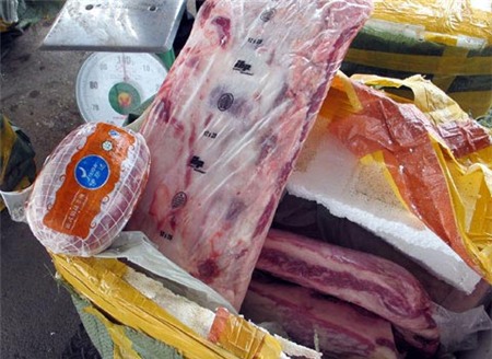 Thực phẩm TQ liên tục 'gây bão', Thị trường - Tiêu dùng, thuc pham ban, ca tam TQ, ech TQ, ca tre TQ, thit bo TQ gia Uc My, noi tang ngam hoa chat, can than thuc pham TQ, bat giu, hai suc khoe, doc hai