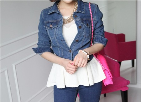 Những cách phối đồ hè trẻ trung, gọn gàng cùng áo peplum tôn dáng 17