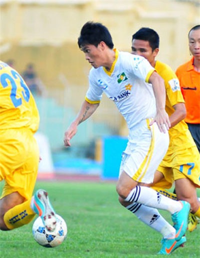 Vì thế, sự quyết tâm thể hiện mình của Công Vinh là điều dễ hiểu.