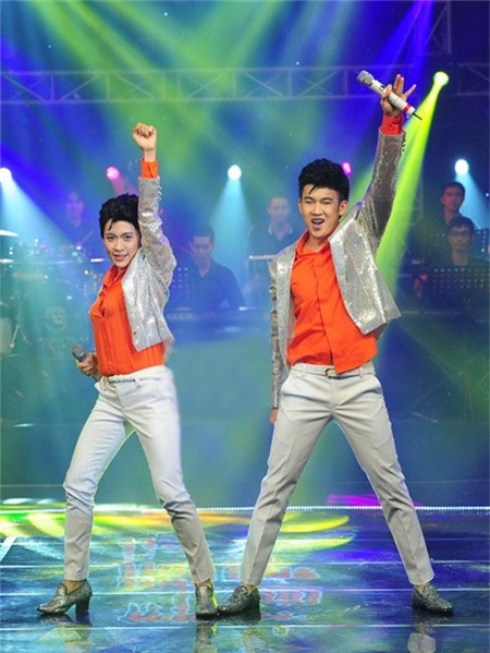 Nhìn lại hành trình của Quán quân CĐHH 2013 - 4