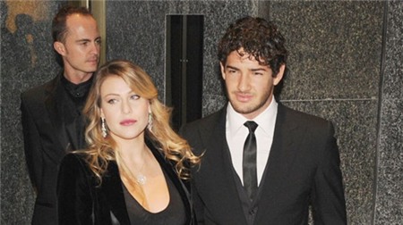 Học CR7, Pato nhờ tòa xóa tiếng lăng nhăng