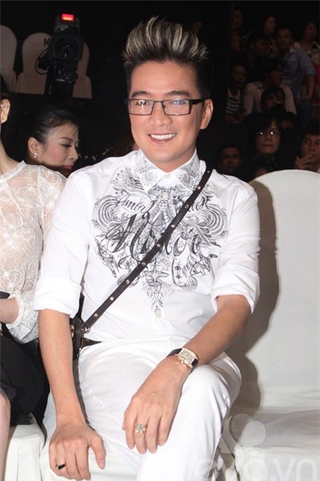 Mr Đàm khoe một lúc hai đồng hồ tiền tỷ - 1