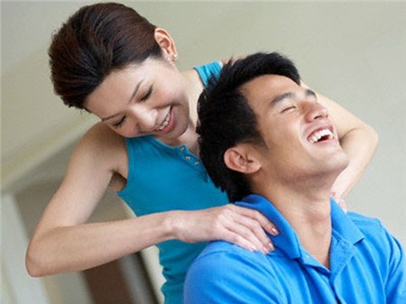 Được vợ chiều chuộng, chồng đổ đốn 1