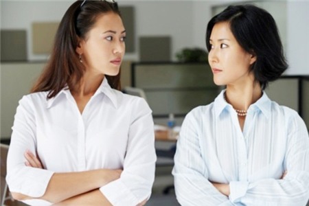 “Mẹ chăm cháu được ngày nào mà lên mặt dạy đời mẹ con?