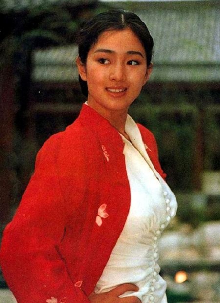 Chuyện chưa kể về cuộc đời minh tinh Củng Lợi