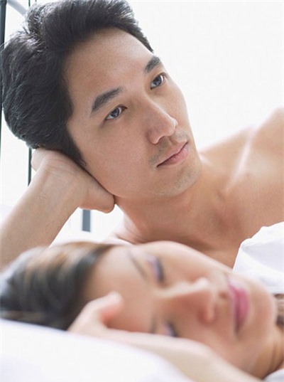 Mất trinh khi cưới, chồng nghi ngờ cái thai - 1