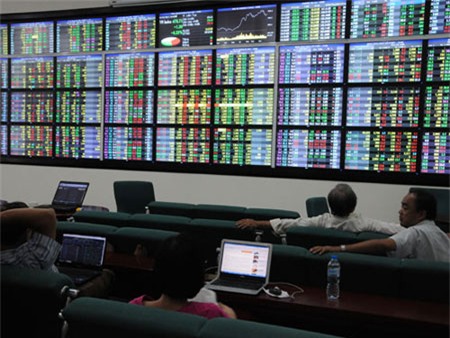 Nằm trong dự đoán