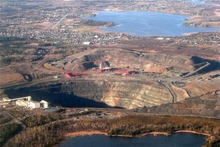 nguồn nước, 2 tỷ năm, tiếp xúc không khí, cổ đại, Canada