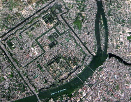 Ảnh VNREDSat-1 chụp tại khu vực thành phố Huế. Ảnh: Chinhphu.