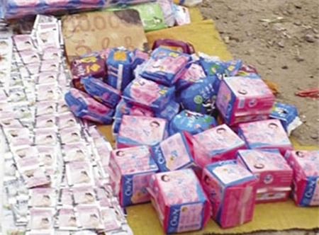 Lợn tai xanh, chuột bao tử, thạch đen, siêu bẩn, Metro, kem Tràng Tiền nhái, thuốc kích dục